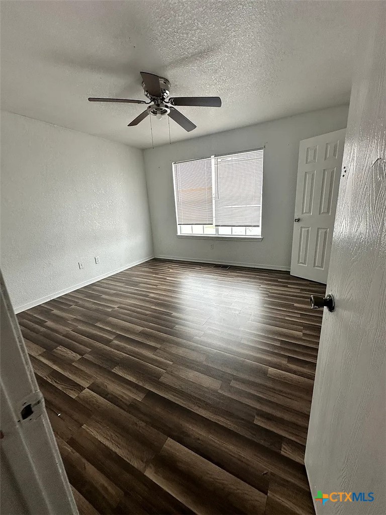 1406 DUGGER, Killeen, TX 76543 — photo 1
