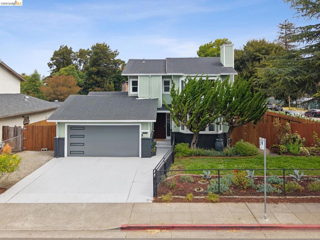 1014 10Th St, Oakland, CA 94607 — photo 1