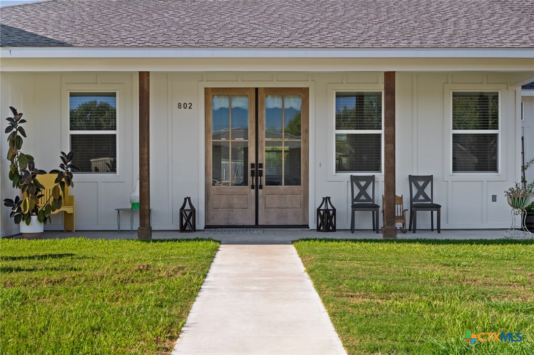 802 Celestial, Edna, TX 77957 — photo 1