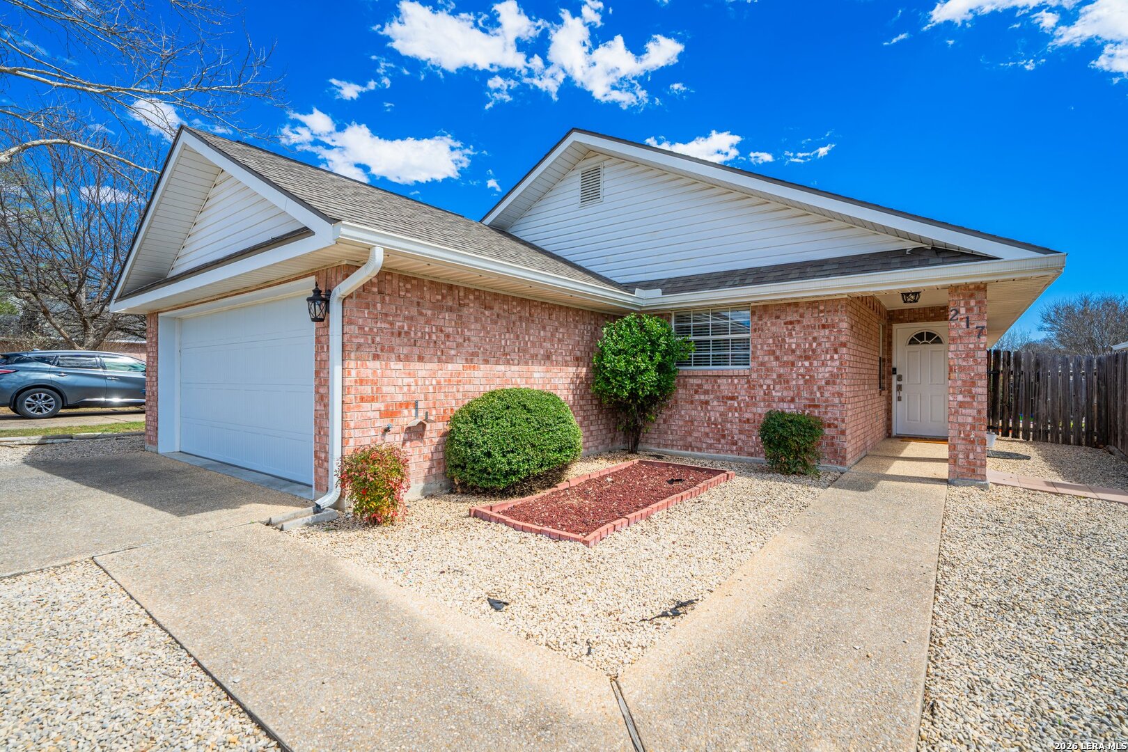 217 CORONADO CIR, Kerrville, TX 78028 — photo 1