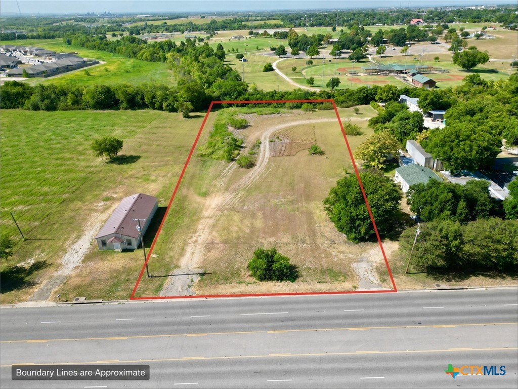 2001 E Adams Avenue, Temple, TX 76501 — photo 1