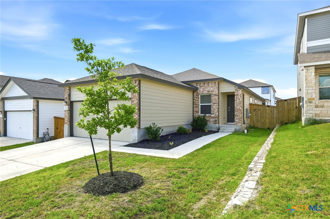 220 Lucky Texan Road, Jarrell, TX 76537 — photo 1