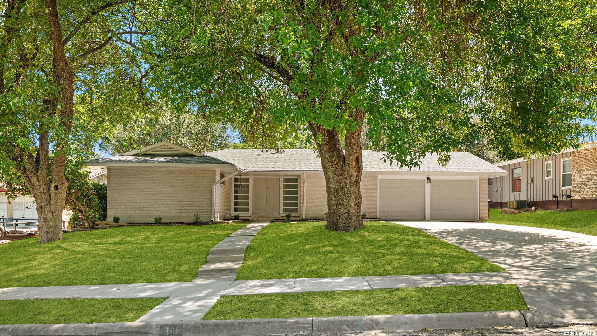 210 Fantasia St, San Antonio, TX 78216 — photo 1