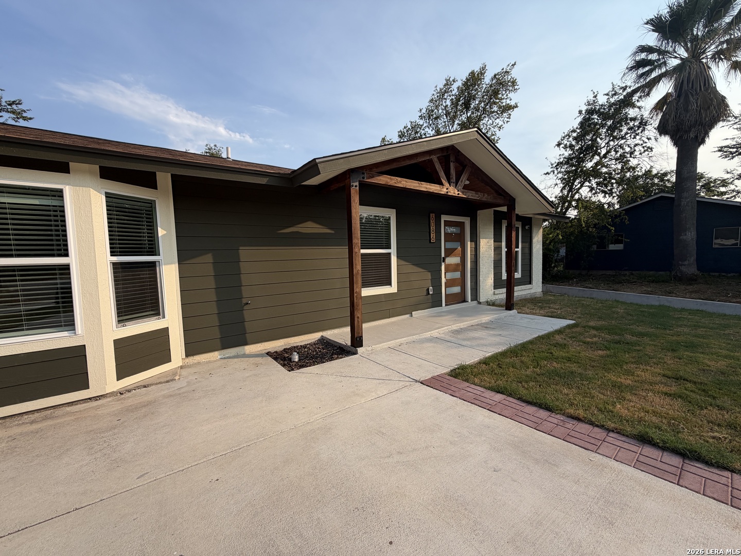 6086 Castle Hunt, ,  78218 — photo 1