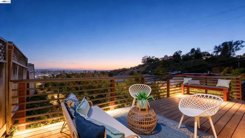 7301 Hillmont Dr, Oakland, CA 94605 — photo 1