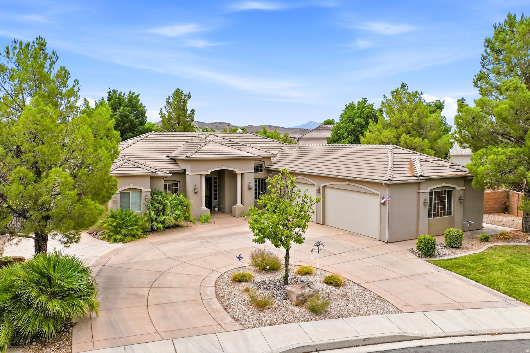 2476 E MEADOW MIST WAY, St. George, UT 84790 — photo 1