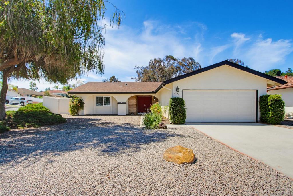 1121 La Mirada Ave, Escondido, CA 92026 — photo 1