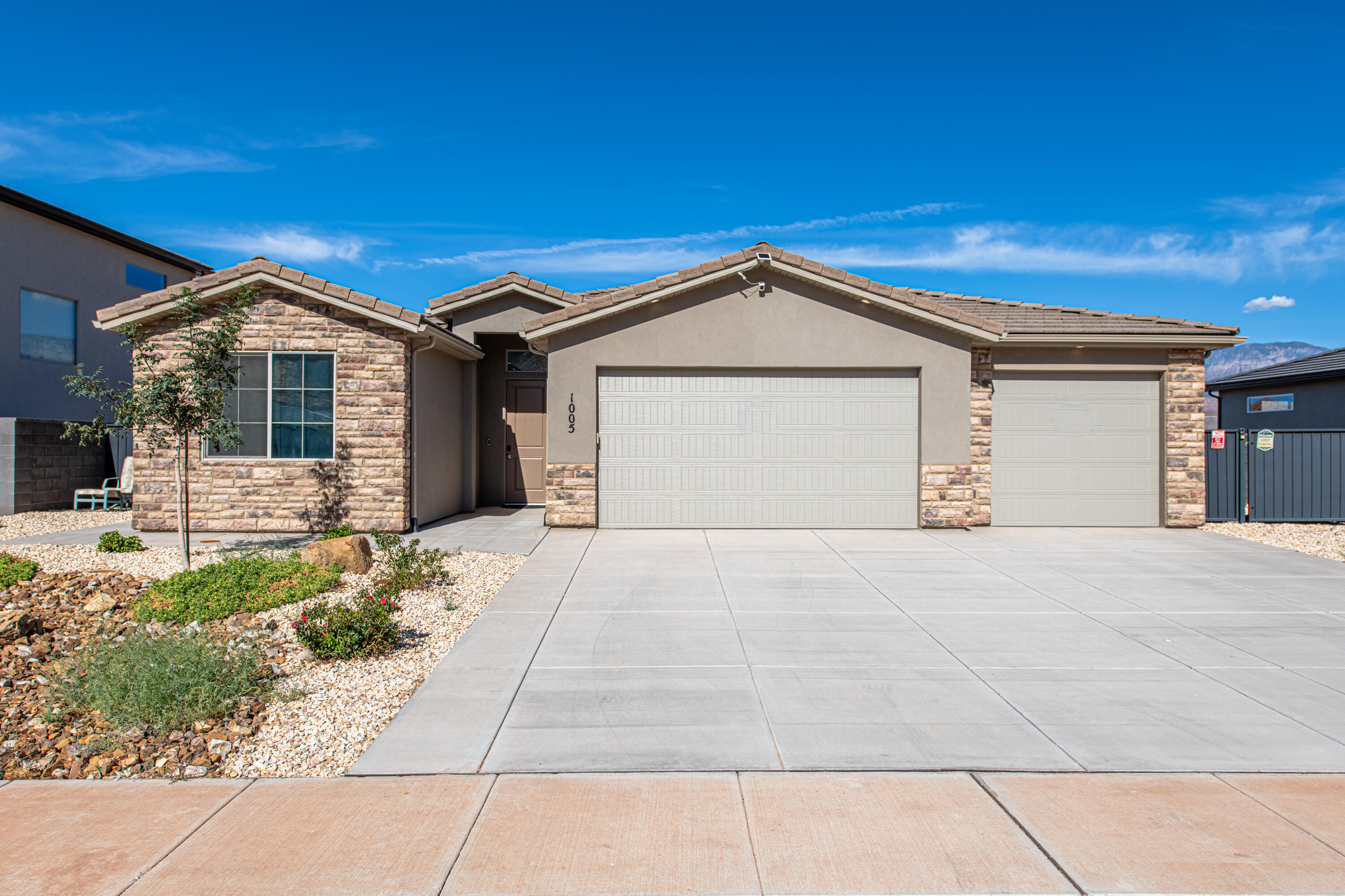 1005 N 20 W, La Verkin, UT 84745 — photo 1