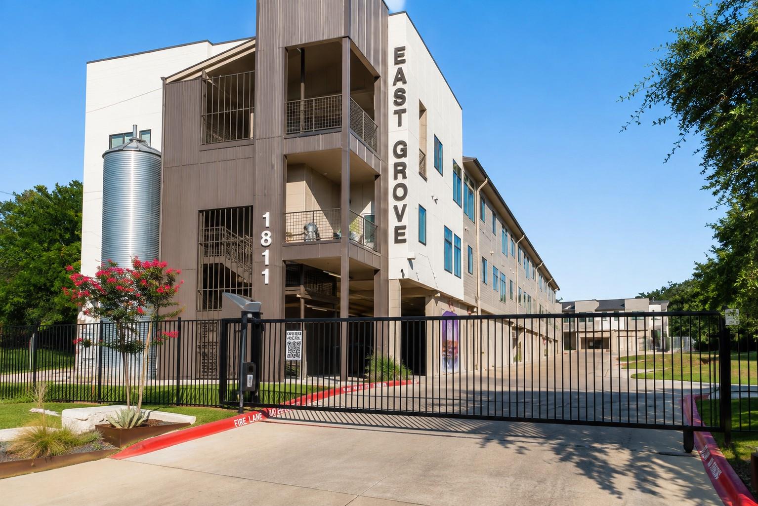 1811 Webberville, Austin, TX 78721 — photo 1