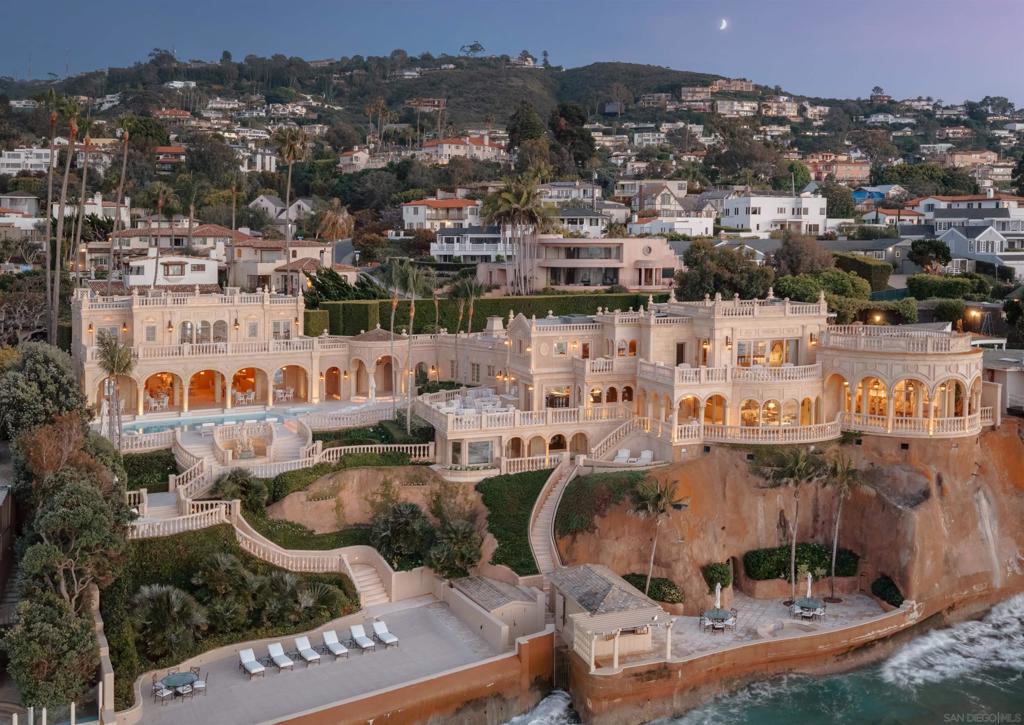 1900 Spindrift Dr, La Jolla, CA 92037 — photo 1
