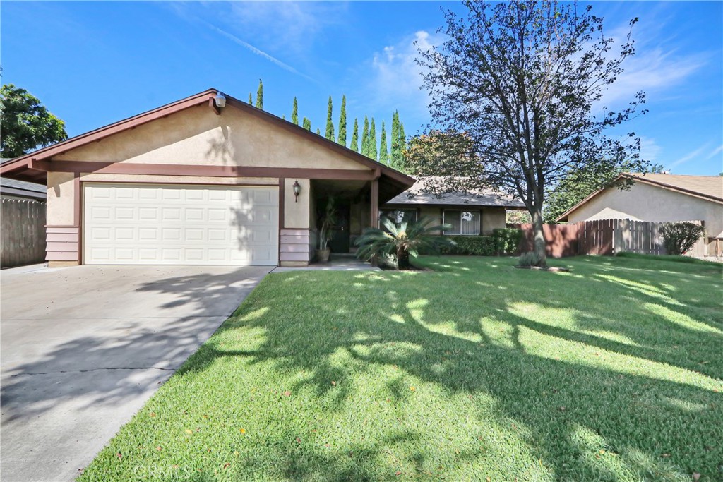 9136 Dumond Drive, Fontana, CA 92335 — photo 1
