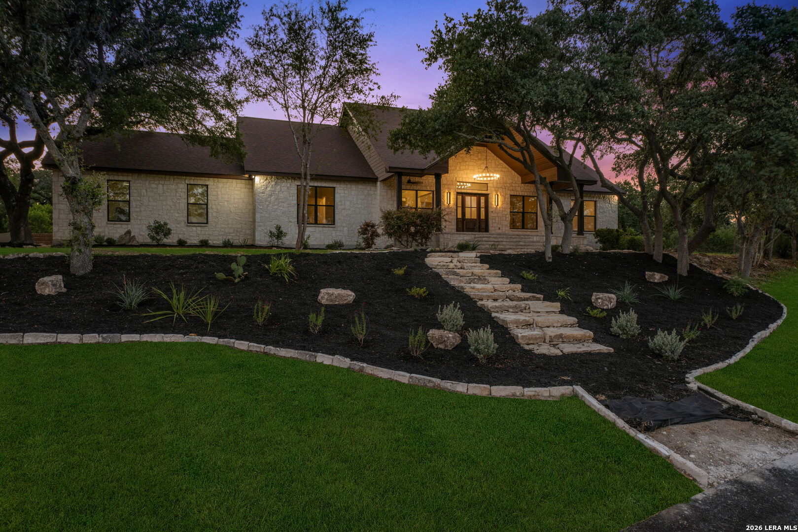 130 Spring Hill Dr, Boerne, TX 78006 — photo 1