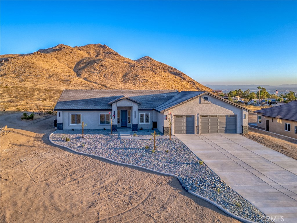 19721 Roanoke Road, Apple Valley, CA 92307 — photo 1