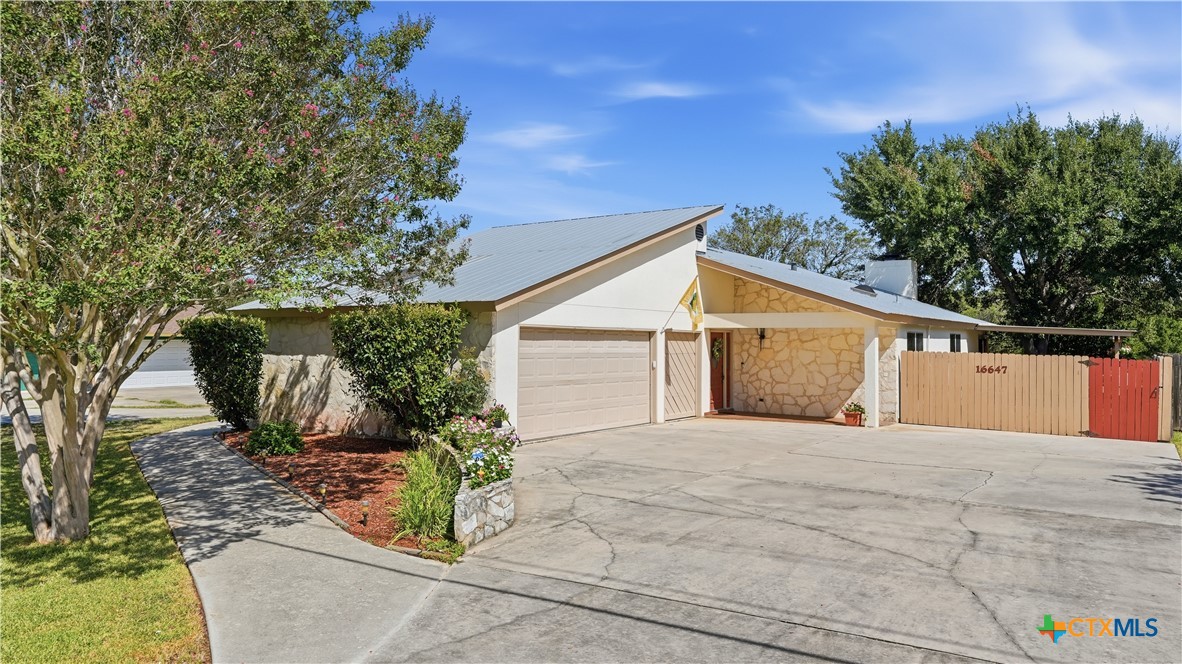 16647 FM 725, Seguin, TX 78155 — photo 1