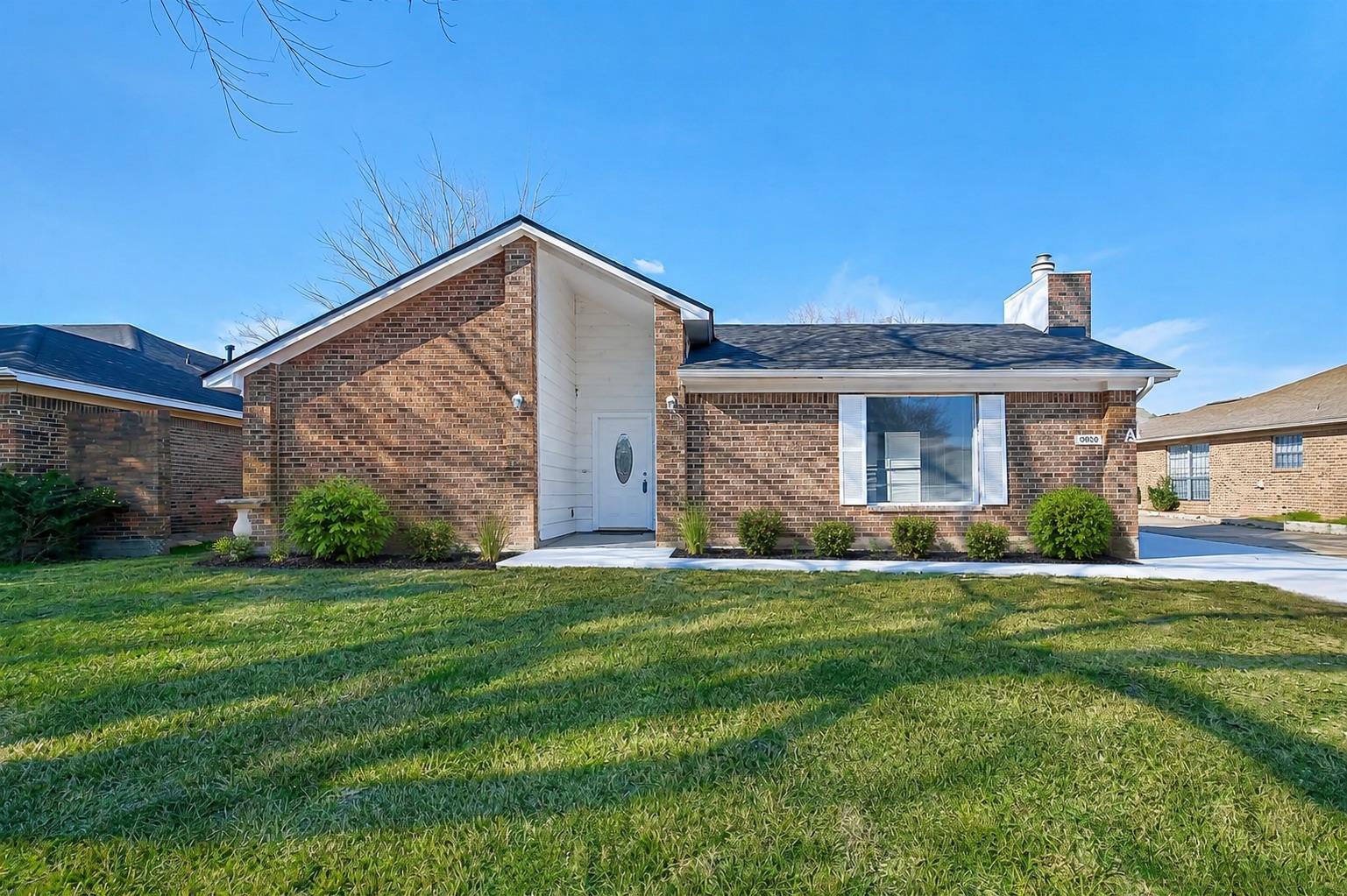 10826 Lynbrook