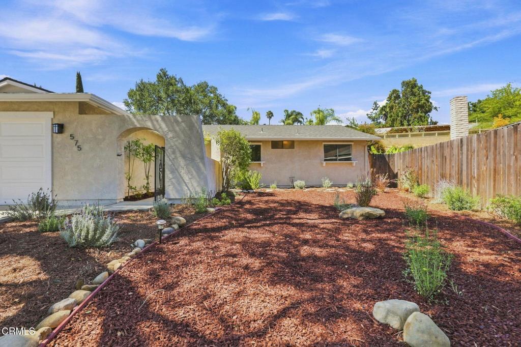 575 E Thomas Street, Oak View, CA 93022 — photo 1