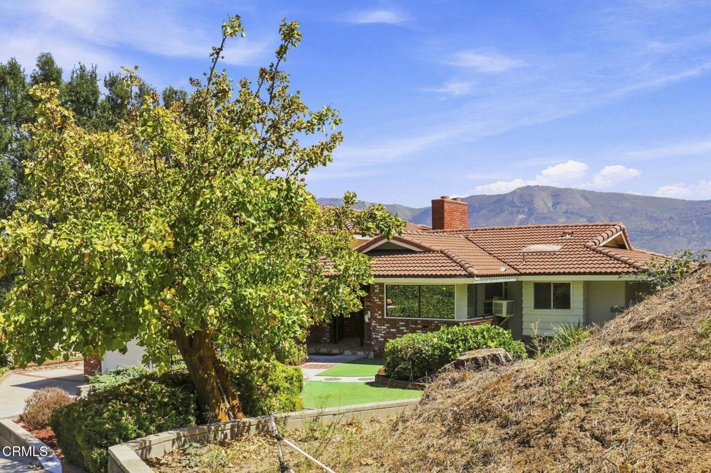 560 N 6th Street, Santa Paula, CA 93060 — photo 1
