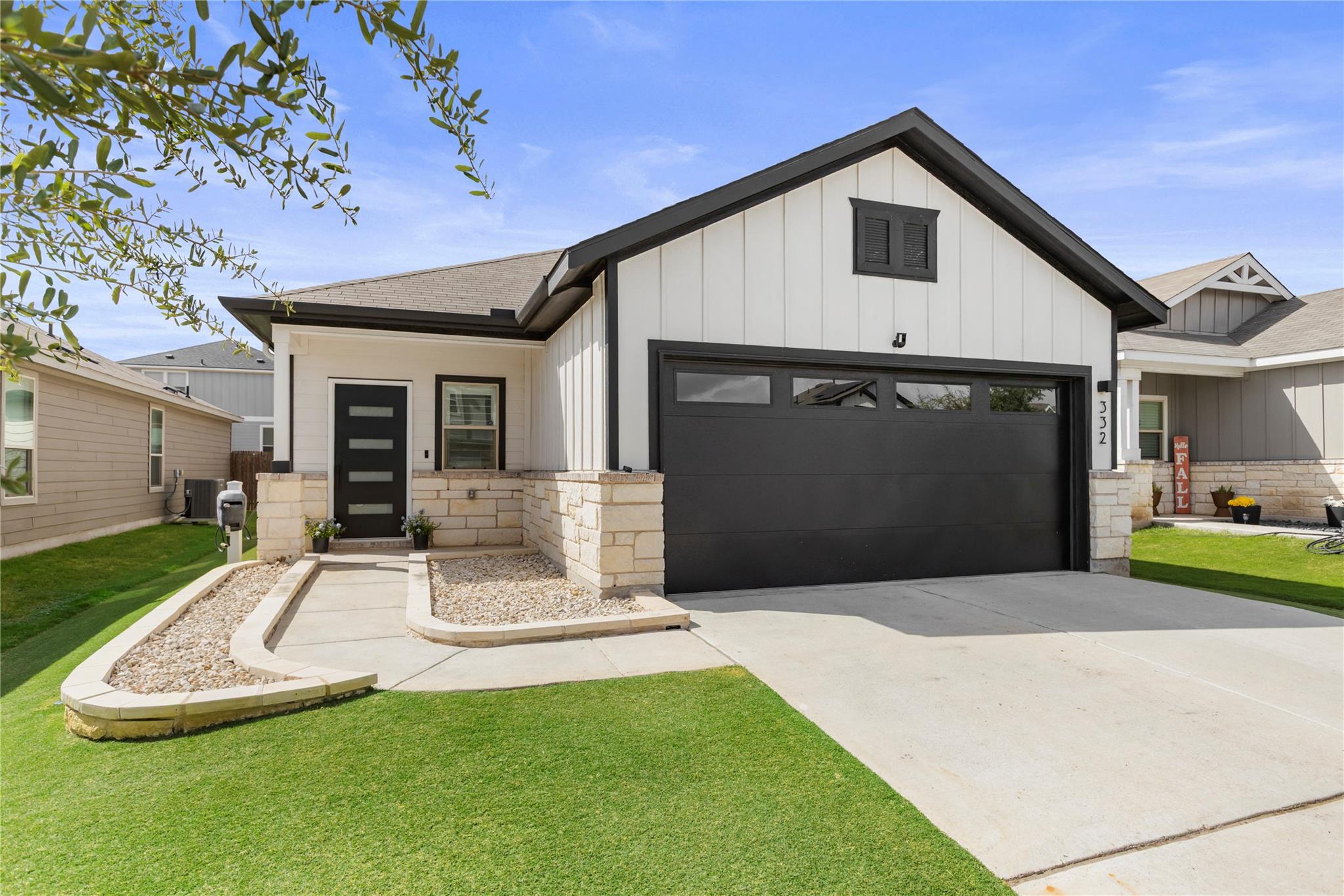 332 Harper Ln, Georgetown, TX 78626 — photo 1