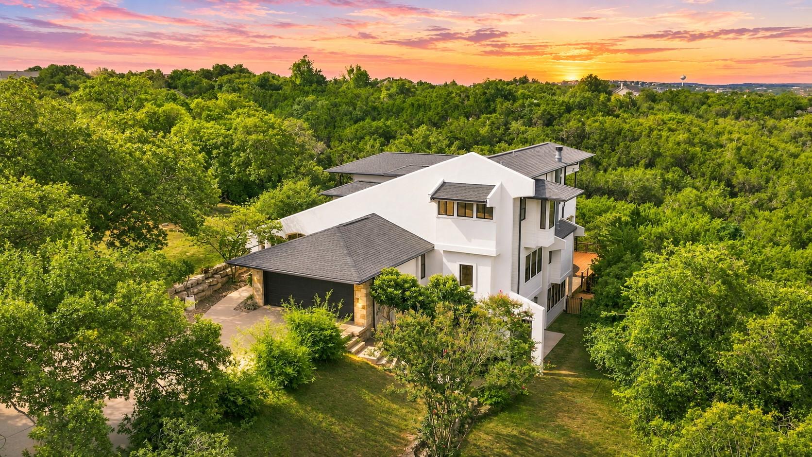 8204 MALISH, Austin, TX 78746 — photo 1