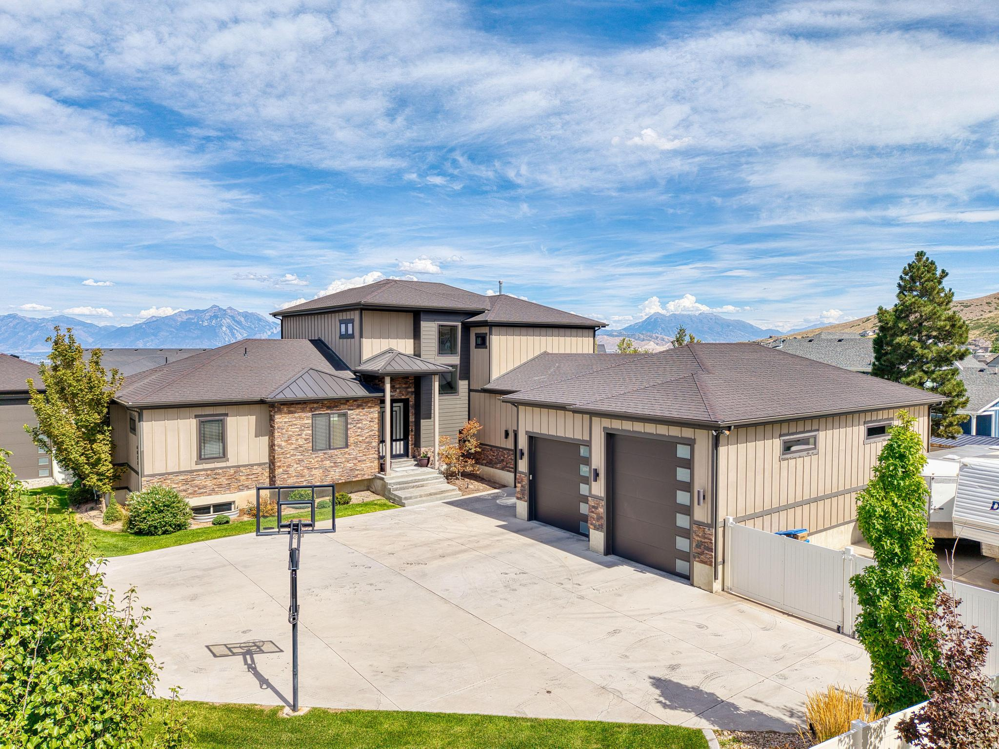 6833 W ROSE CANYON RD, Herriman, UT 84096 — photo 1