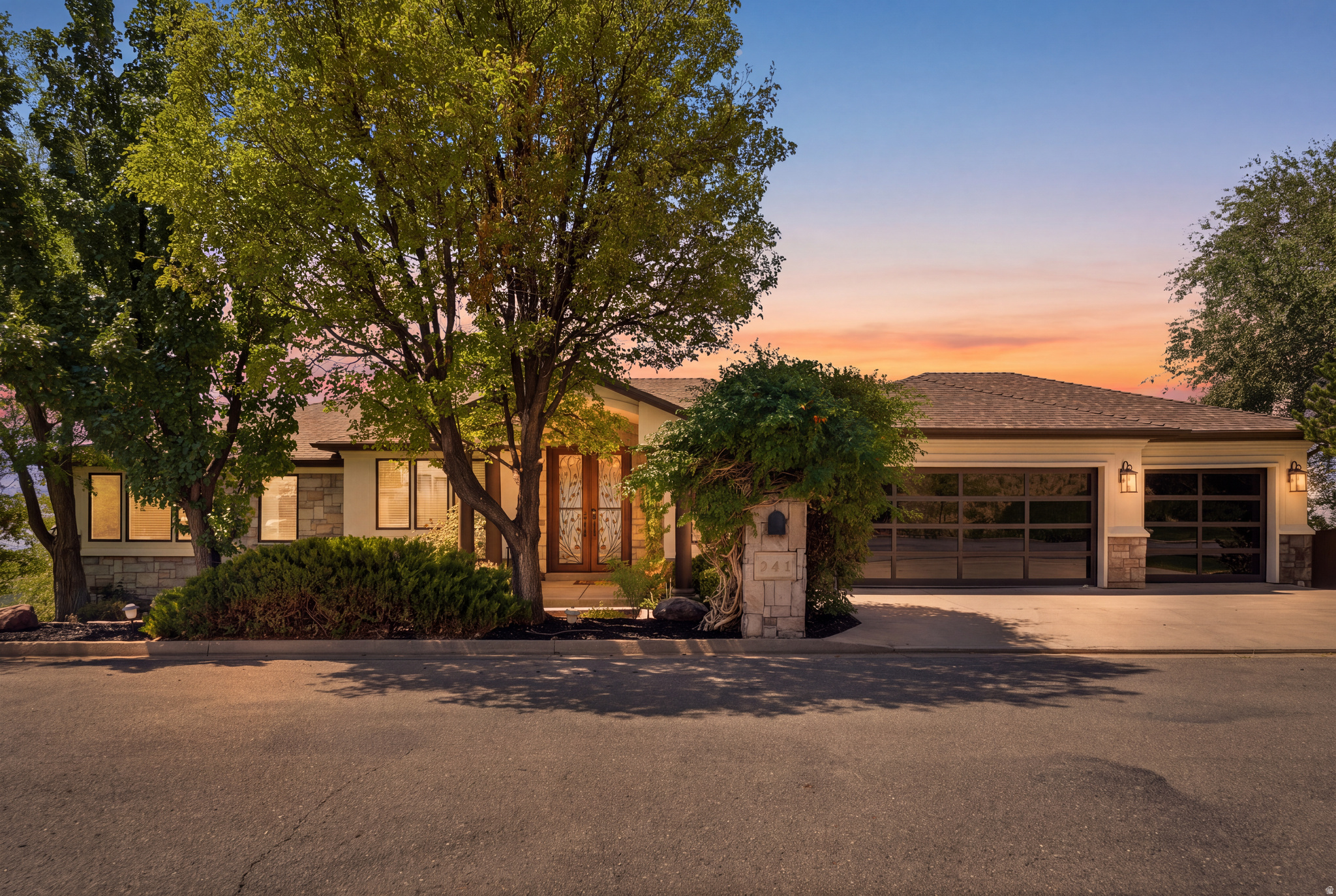 941 N SANDHURST DR, Salt Lake City, UT 84103 — photo 1