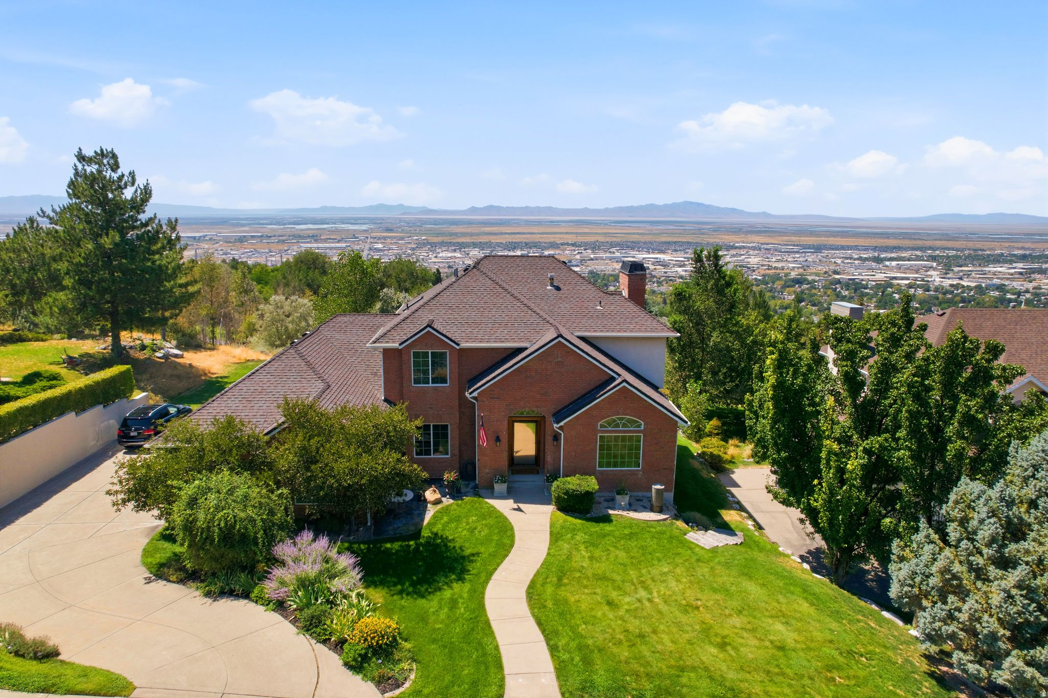 31 N EAGLEWOOD DR, North Salt Lake, UT 84054 — photo 1