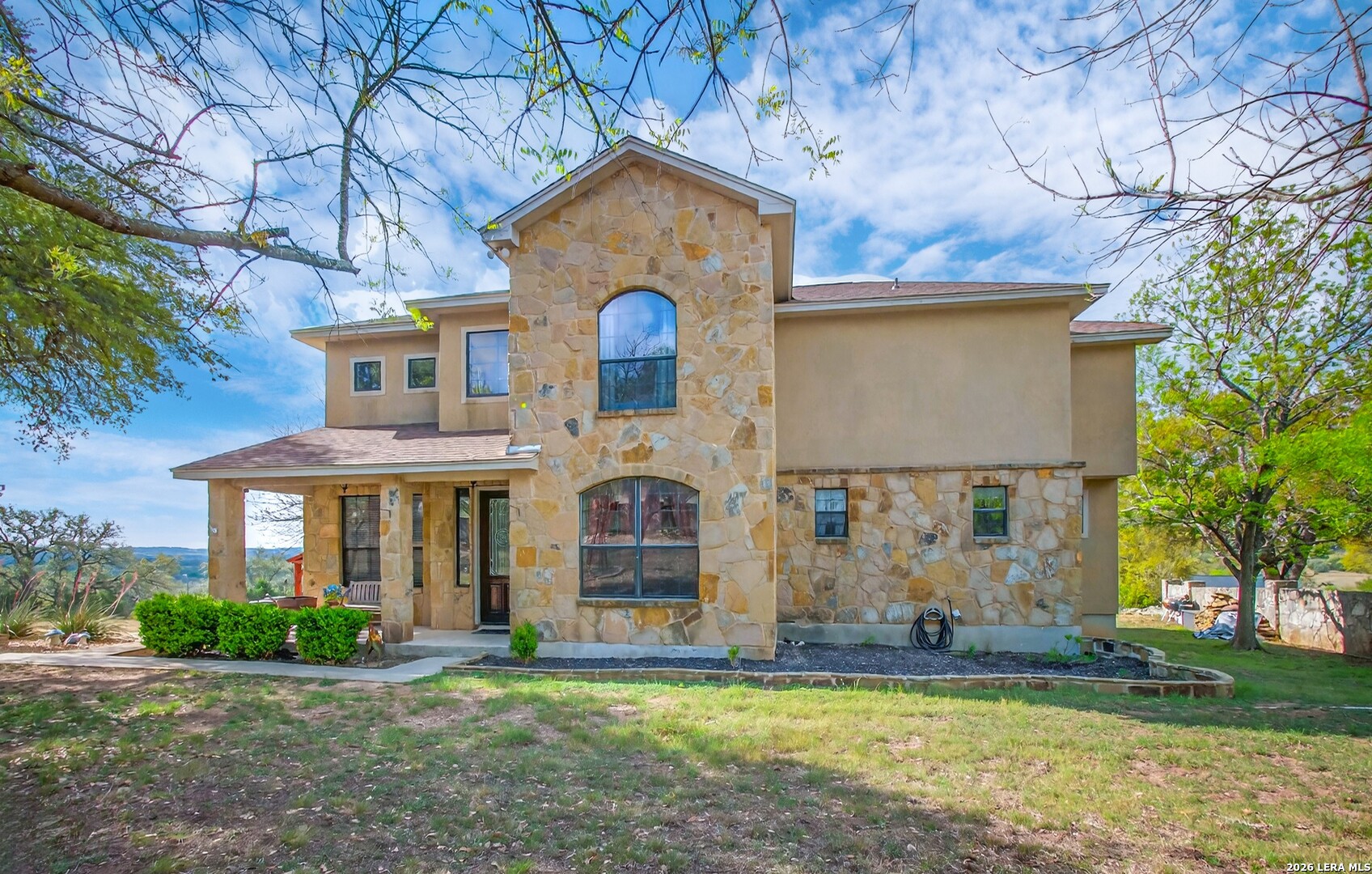 1691 Circle Acres