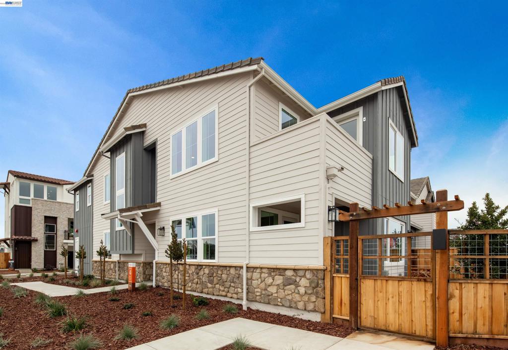 173 Gali Way 2404, Napa, CA 94558 — photo 1