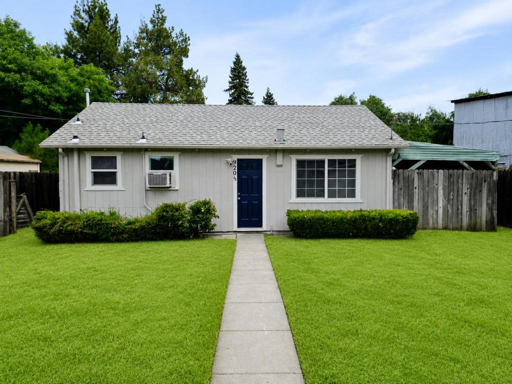 920 Gum Avenue
