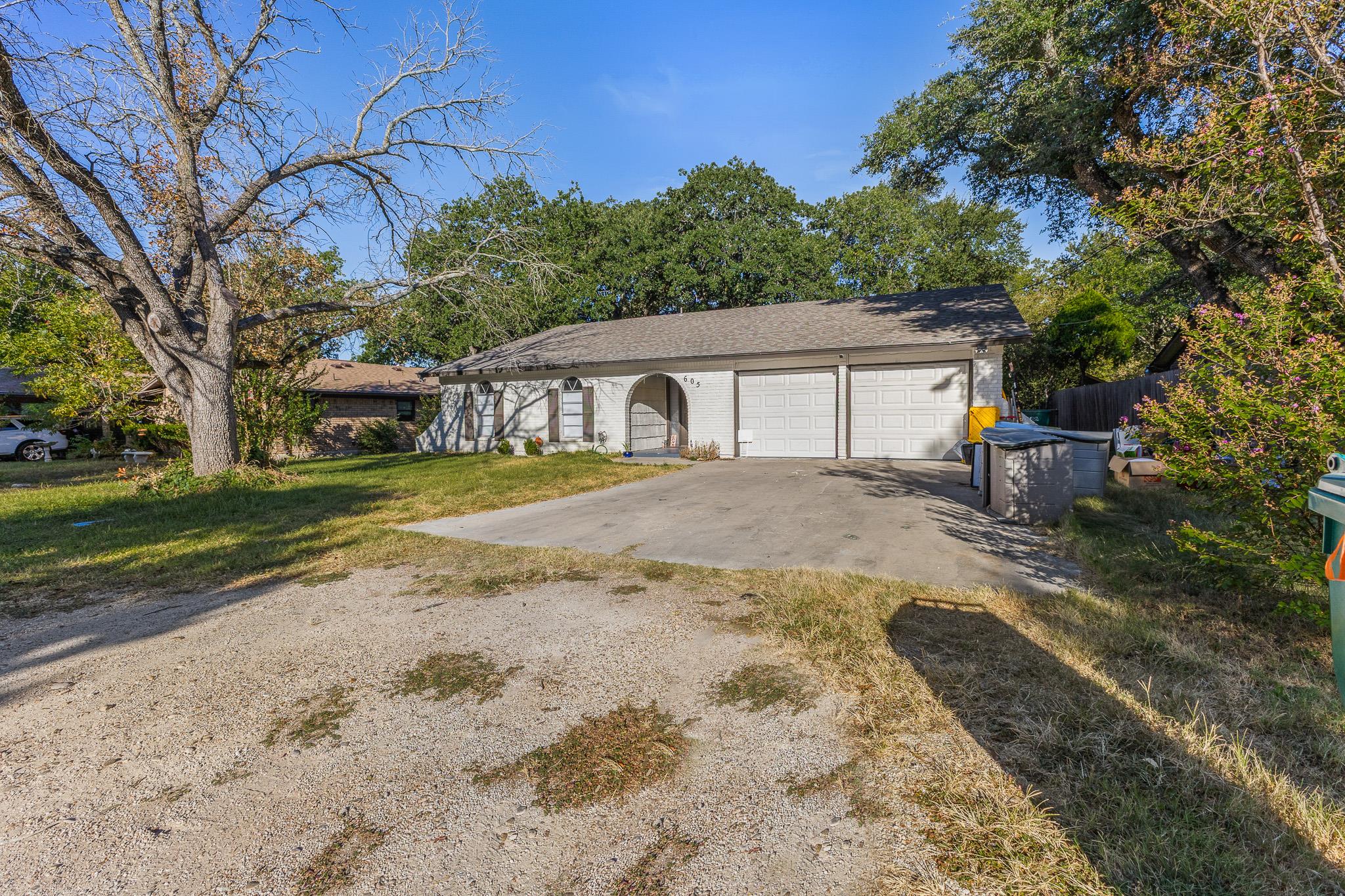 605 N Main St, Nolanville, TX 76559 — photo 1