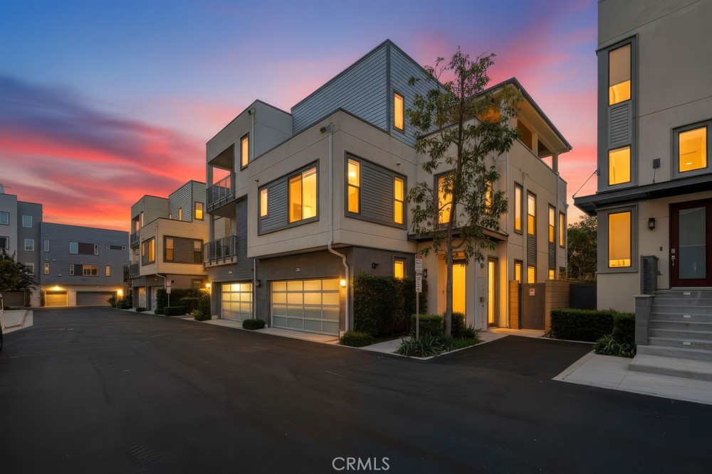 141 Tribeca, Irvine, CA 92612 — photo 1