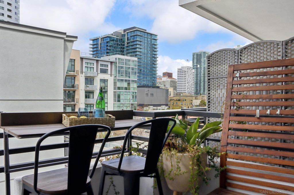550 Park Blvd 2501, San Diego, CA 92101 — photo 1