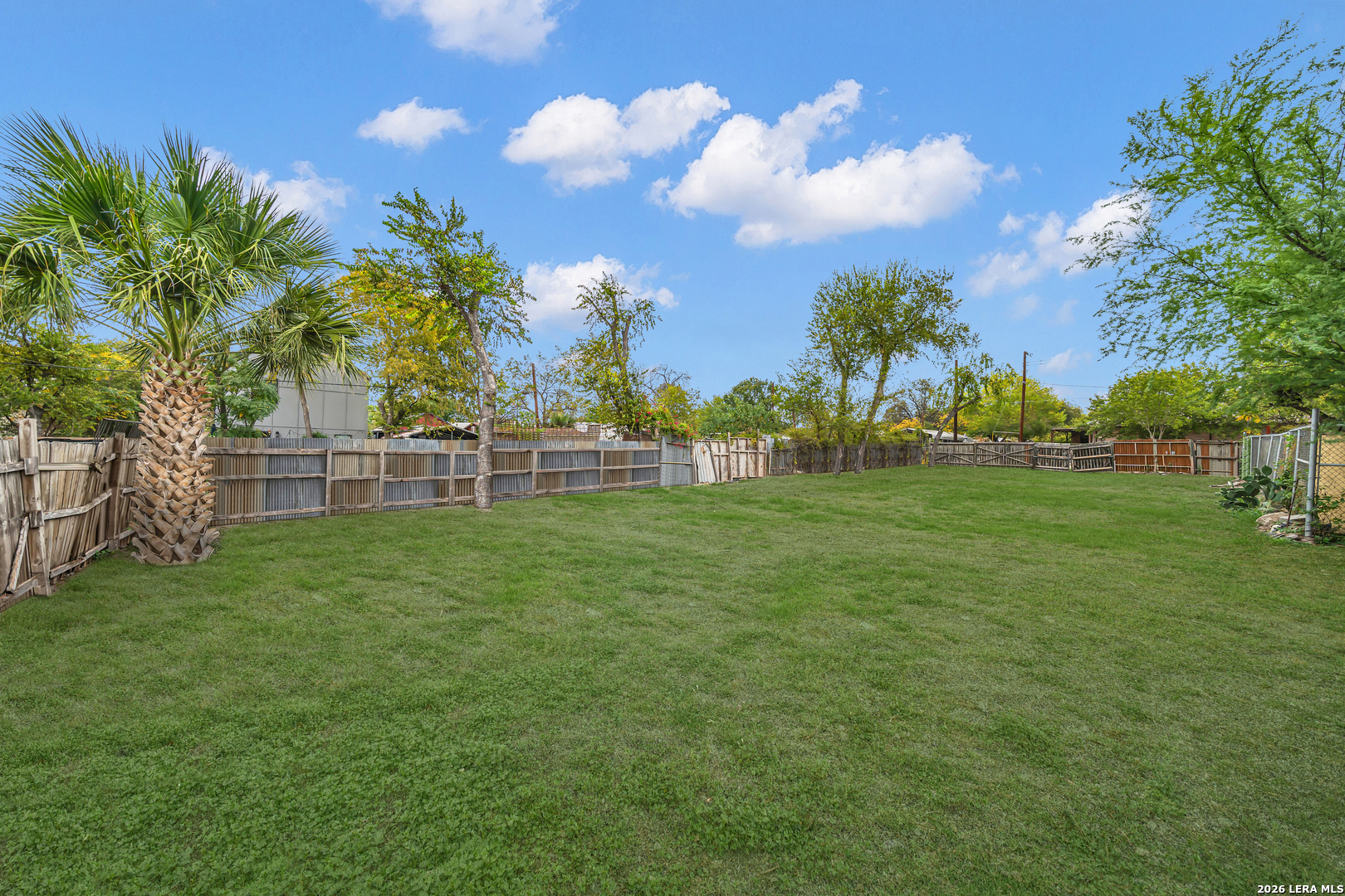Anthony Ave, San Antonio, TX 78210 — photo 1