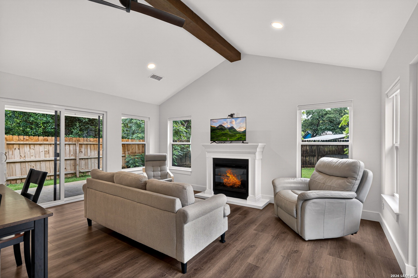 324 Ebner, Boerne, TX 78006 — photo 1