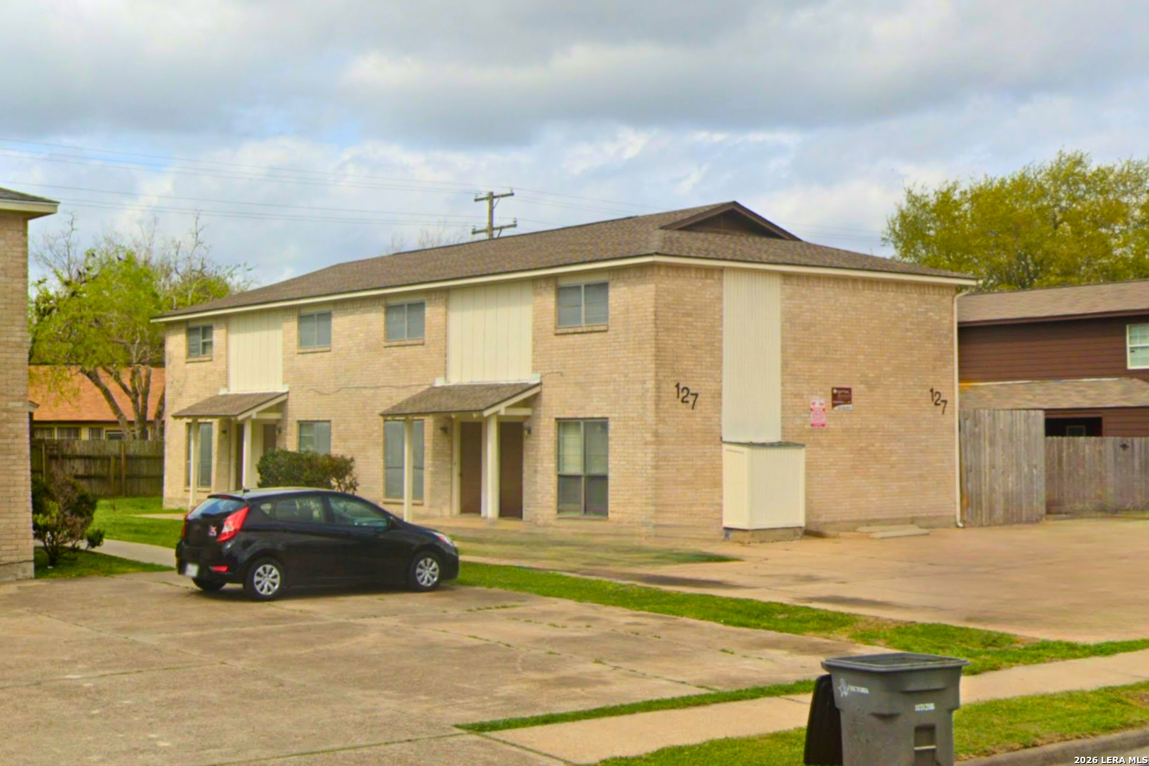 127 Regency Ave, Victoria, TX 77904 — photo 1