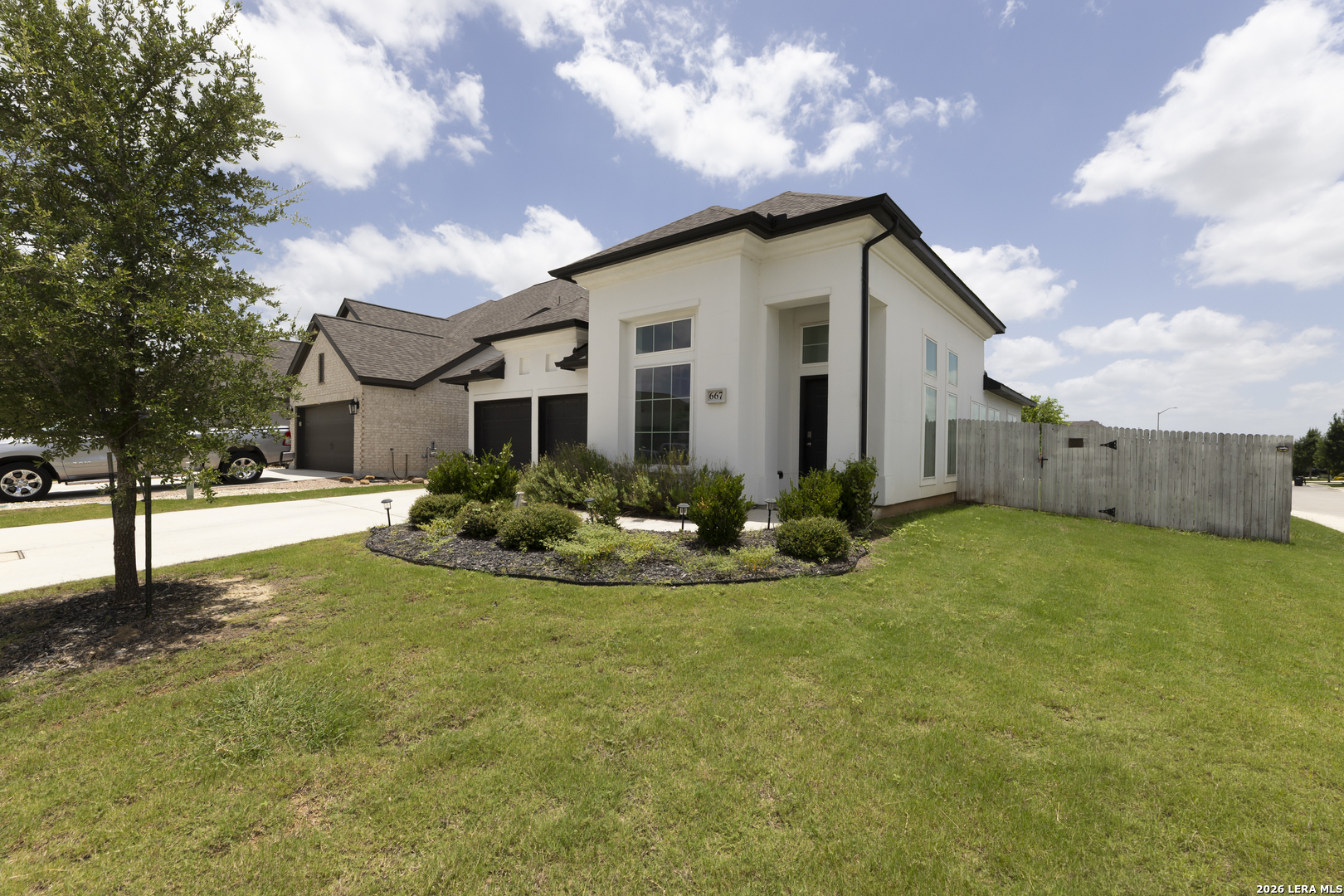667 Arroyo Sierra, New Braunfels, TX 78130 — photo 1