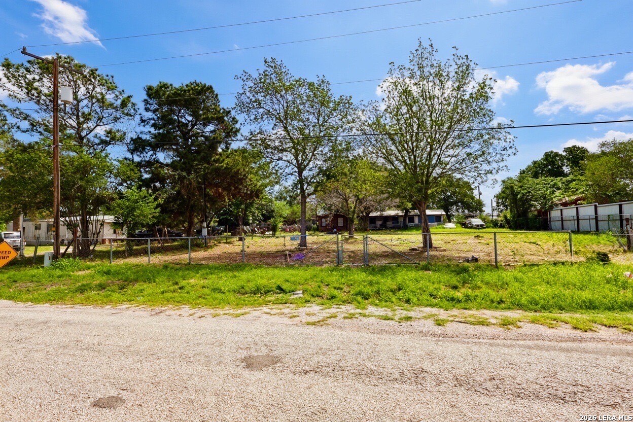 350 PALO ALTO DR, Von Ormy, TX 78069 — photo 1