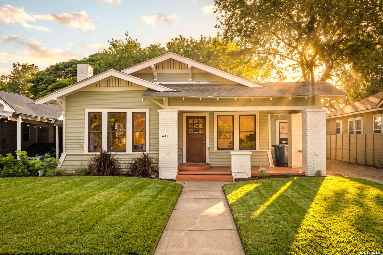 619 W Kings Hwy, San Antonio, TX 78212 — photo 1