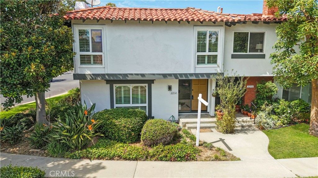 2214 Vista Hogar, Newport Beach, CA 92660 — photo 1