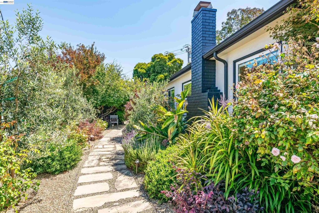 3229 Toyon Ter, Alameda, CA 94501 — photo 1