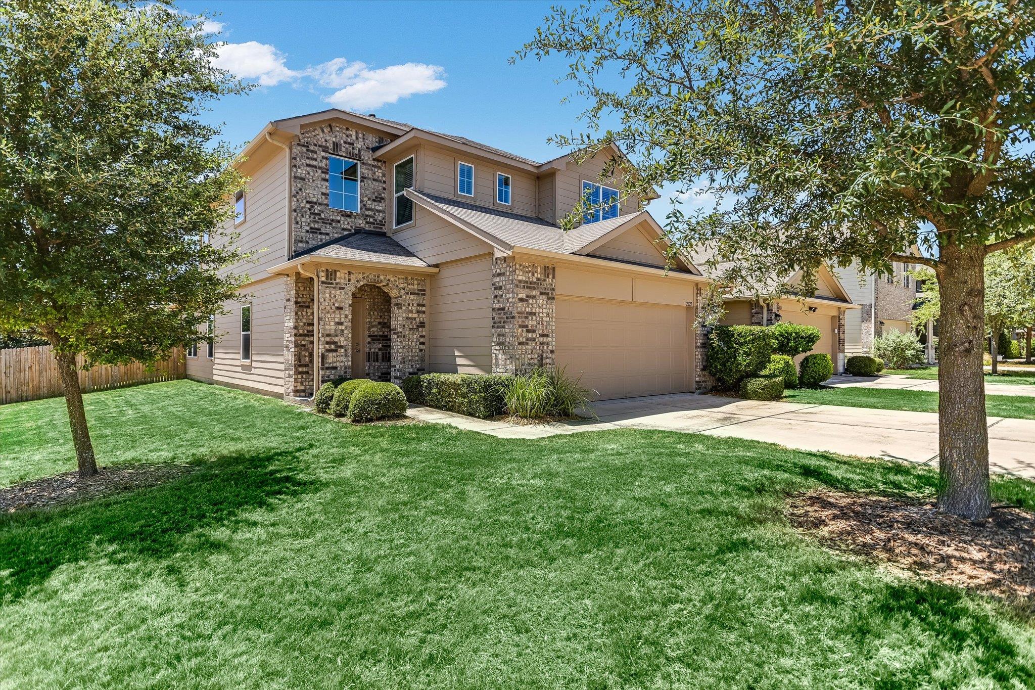2027  Langdale Ln, Austin, TX 78754 — photo 1