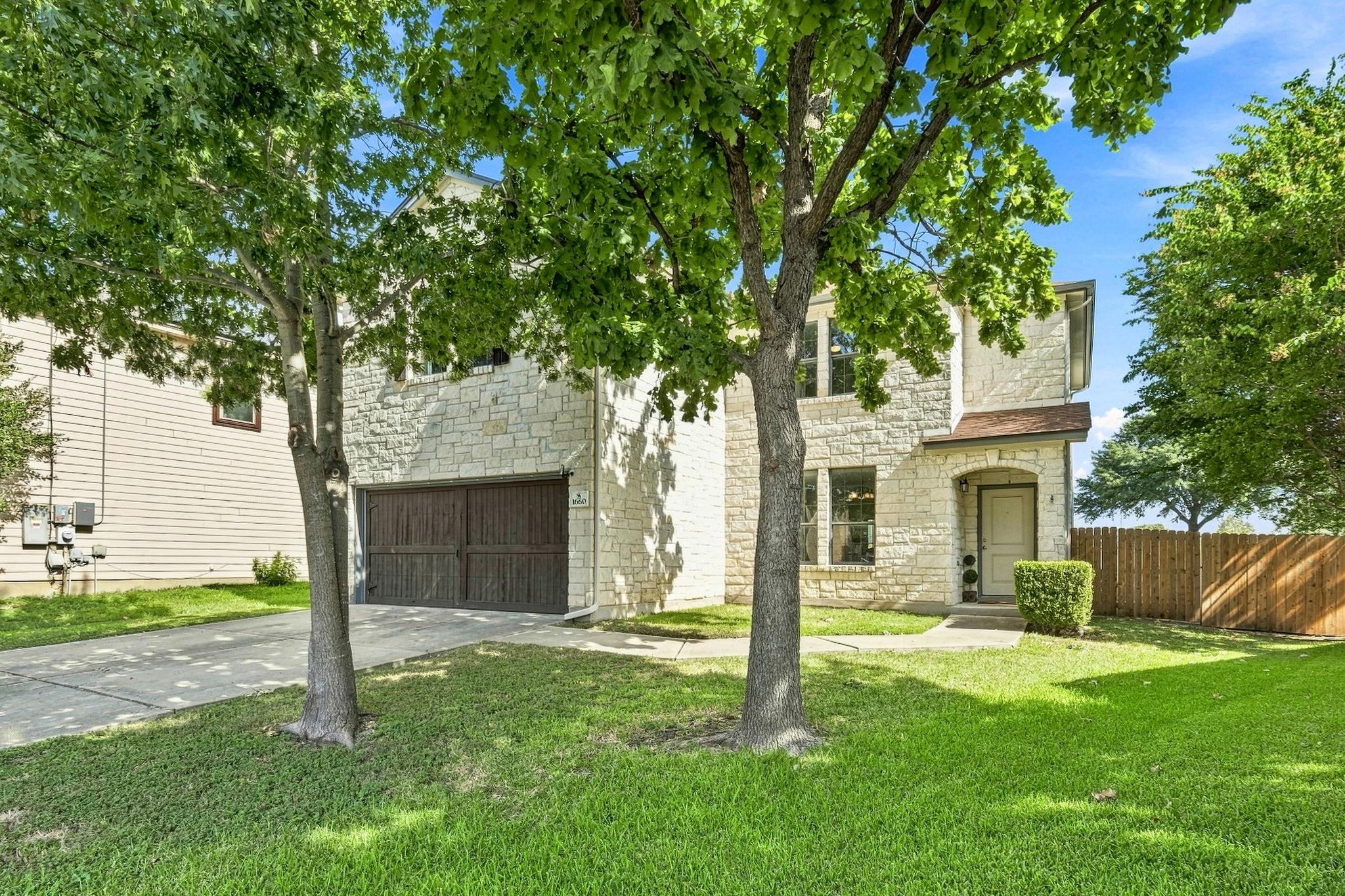 1660  Bayland St, Round Rock, TX 78664 — photo 1