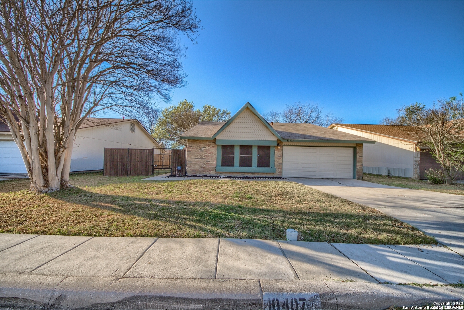 10407 COUNTRY BLF, San Antonio, TX 78240 — photo 1