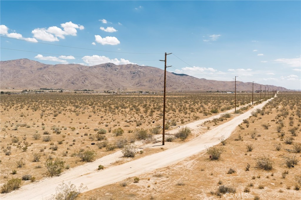 0 Del Oro, Apple Valley, CA 92308 — photo 1