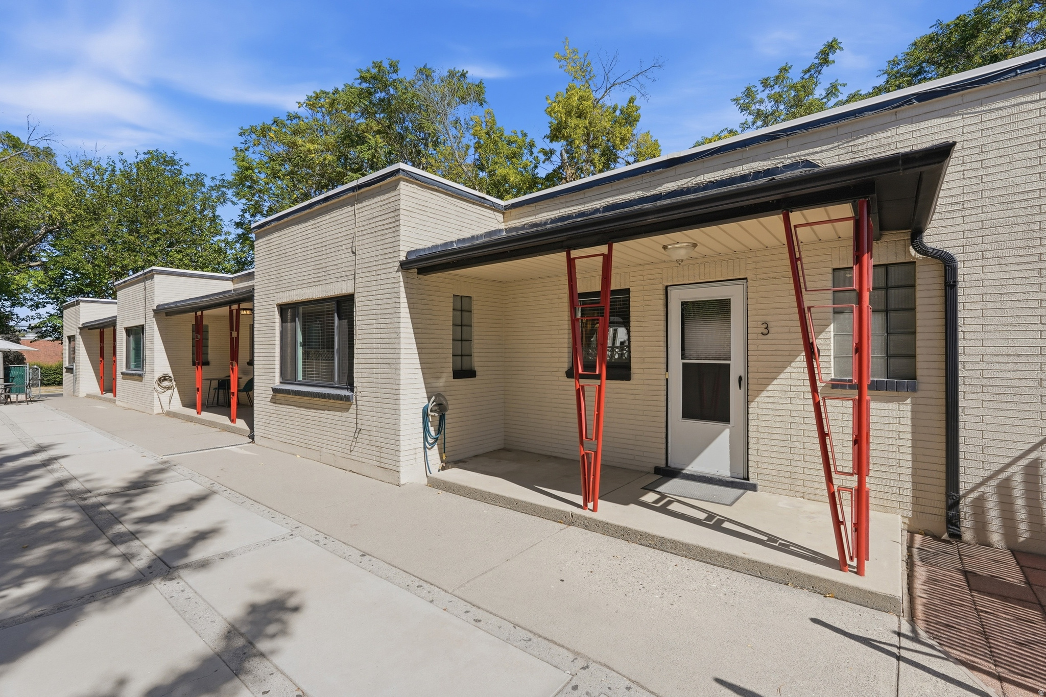 853 S 900 E, Salt Lake City, UT 84102 — photo 1
