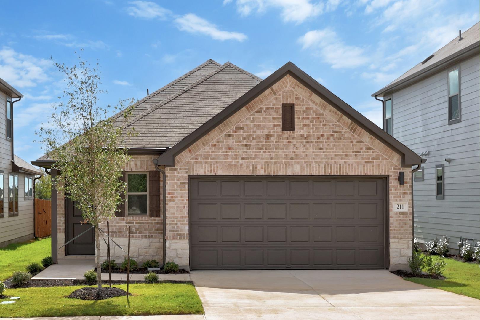 211  Hornet St, Elgin, TX 78621 — photo 1