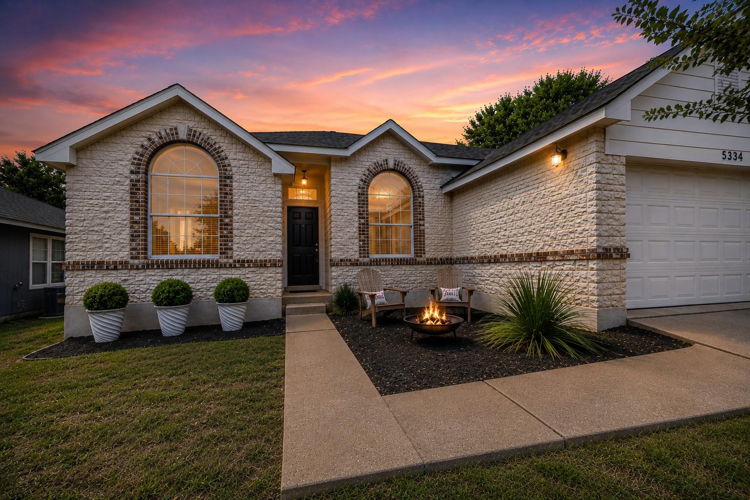 5318 Hickory Dr, Austin, TX 78744 — photo 1