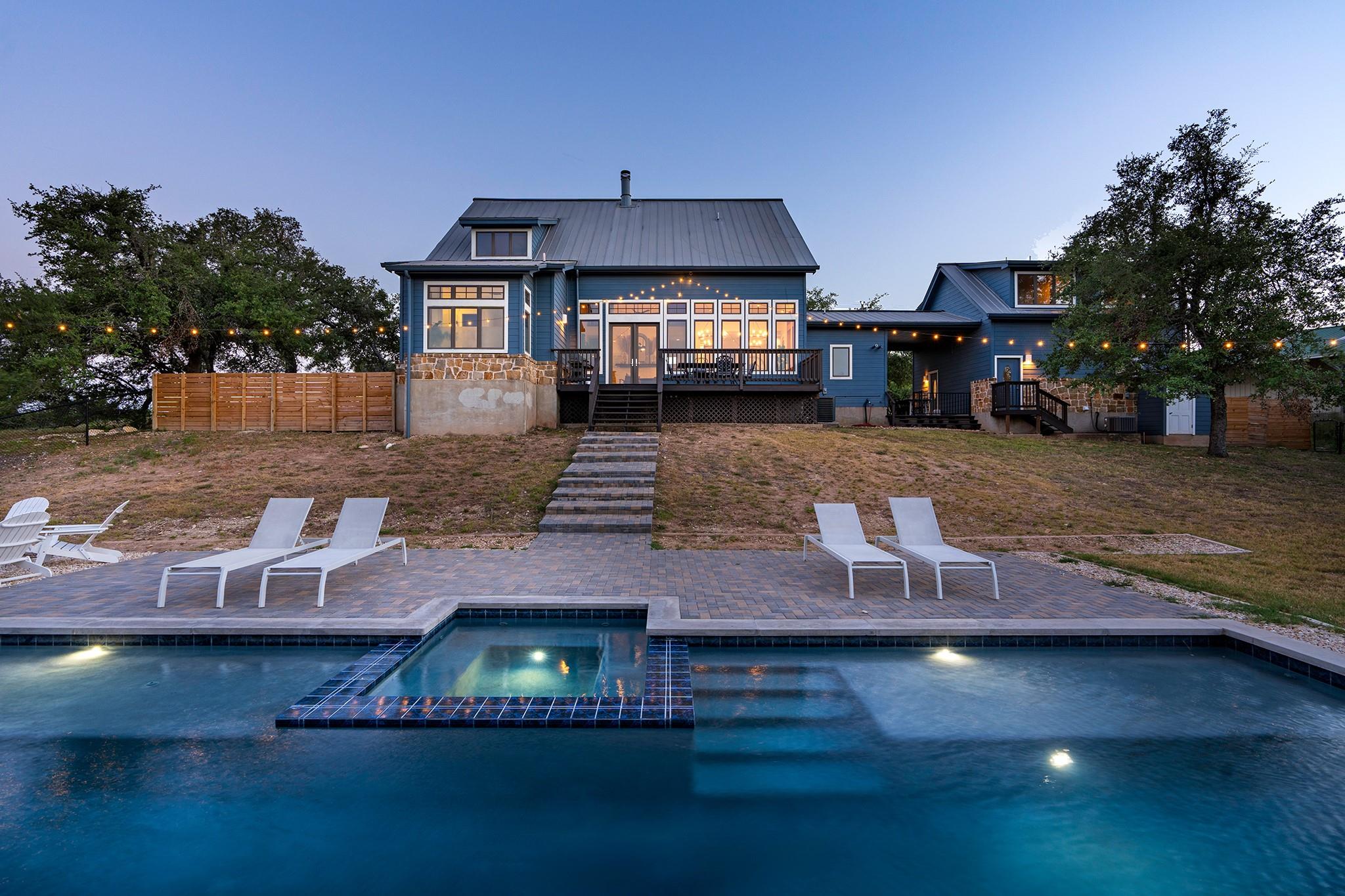 10512 Lake Park Dr, Dripping Springs, TX 78620 — photo 1