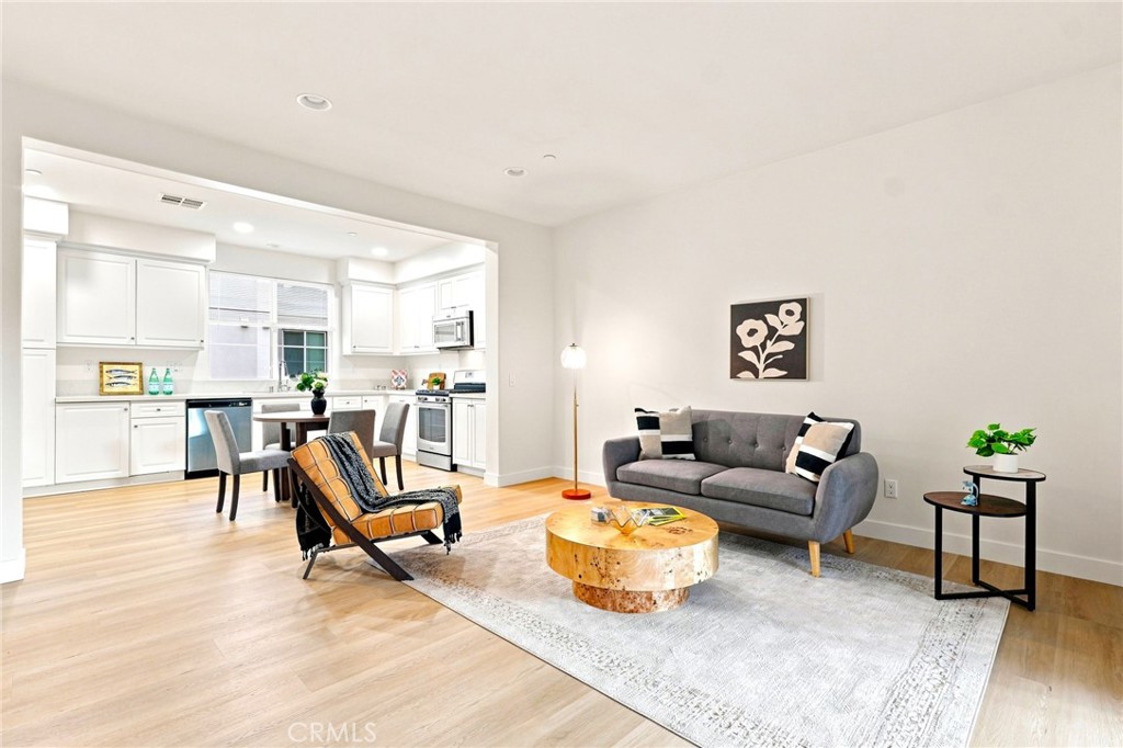 184 Royal, Upland, CA 91786 — photo 1
