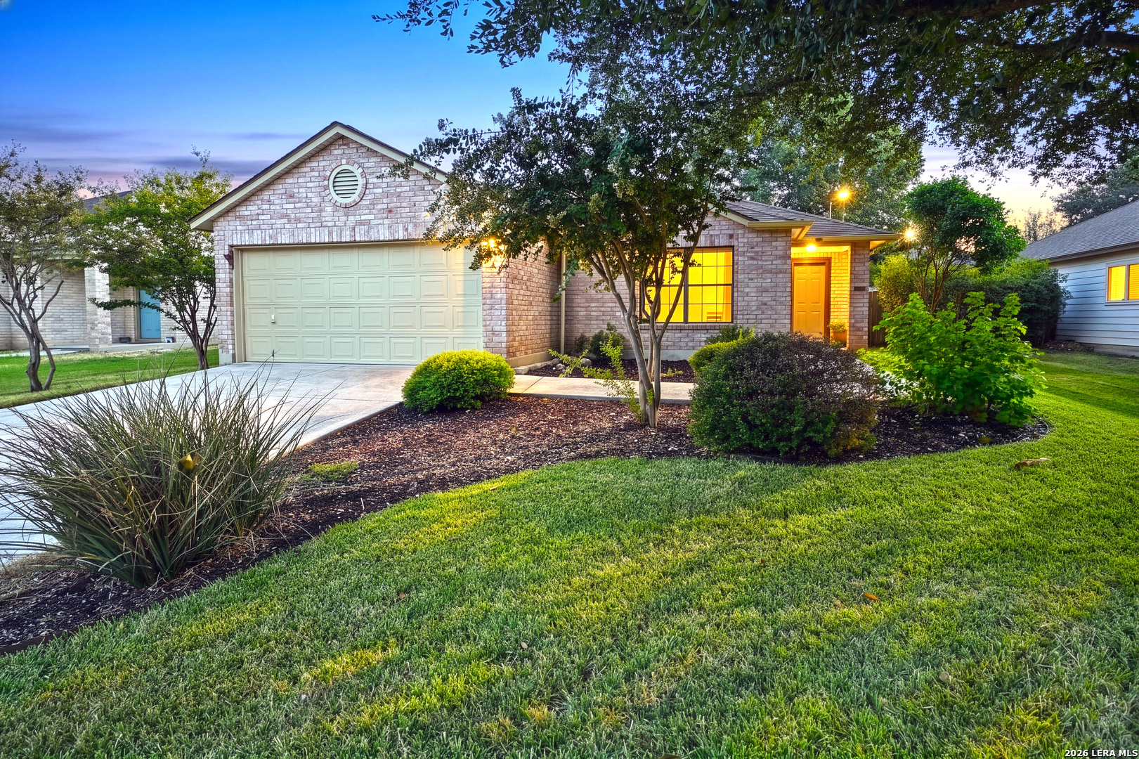 762 PINEHURST DR, New Braunfels, TX 78130 — photo 1